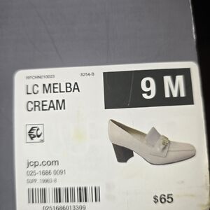 Liz Claiborne Cream Loafer with Gold Accent